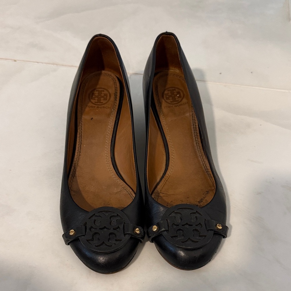 Tory Burch Black Leather Flats with Logo Detail